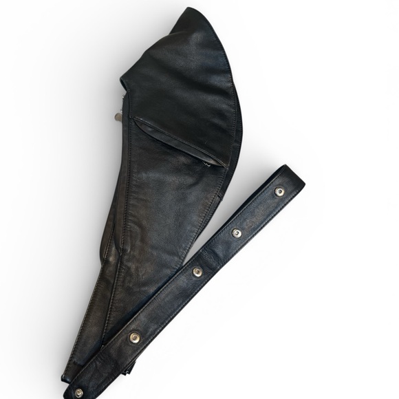 “Sash”Black Leather Sash Bag | Neck Worn Crossbody Organizer | Adjustable | NEW - Picture 3 of 8